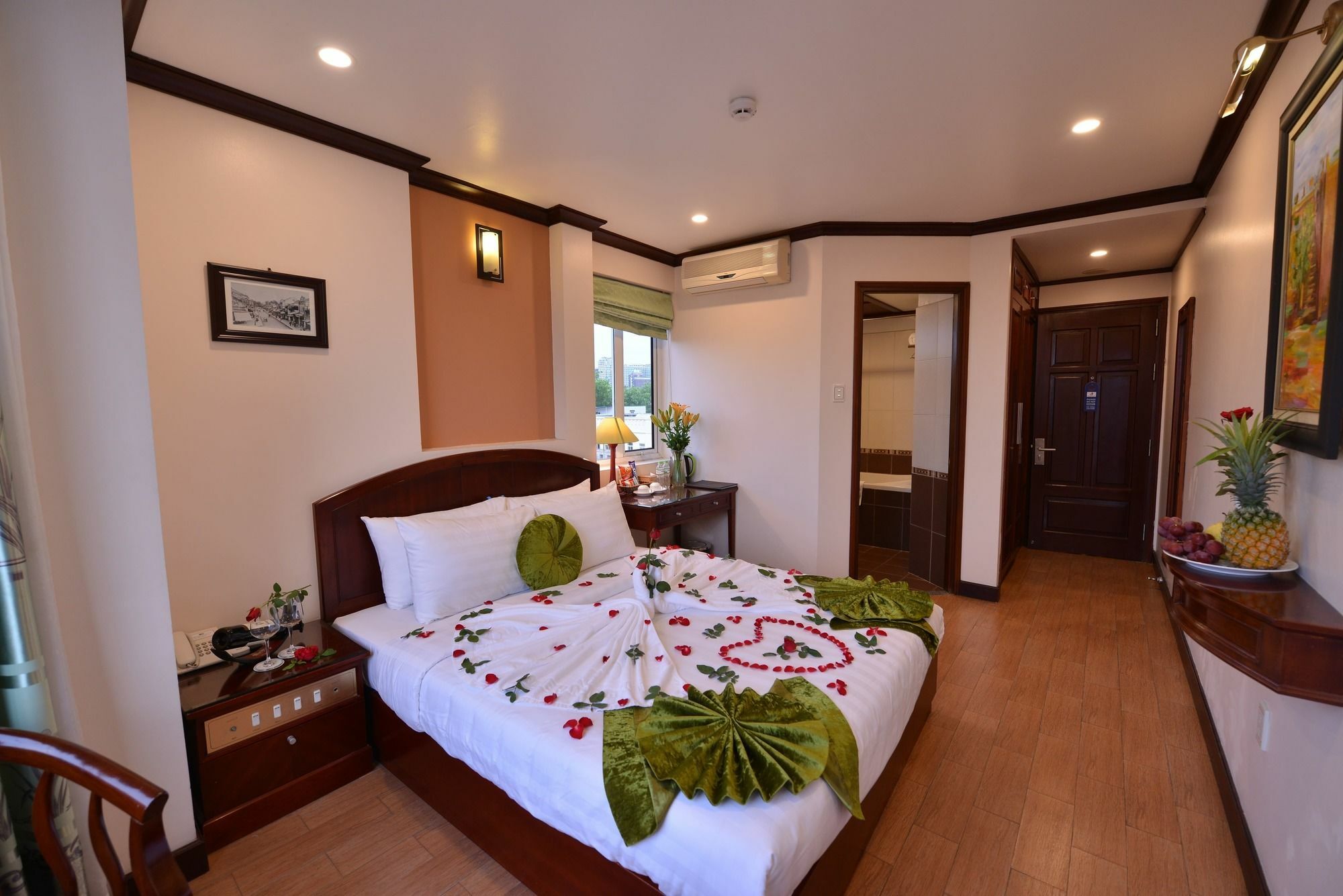 Blue Hanoi Inn Legend Hotel Exterior foto